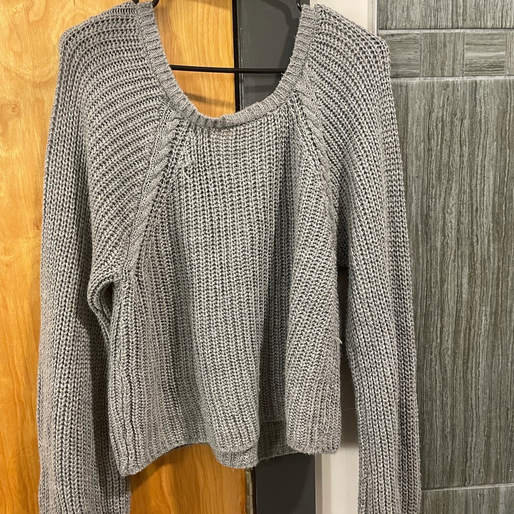 Women’s oversized lantern sleeve sweater